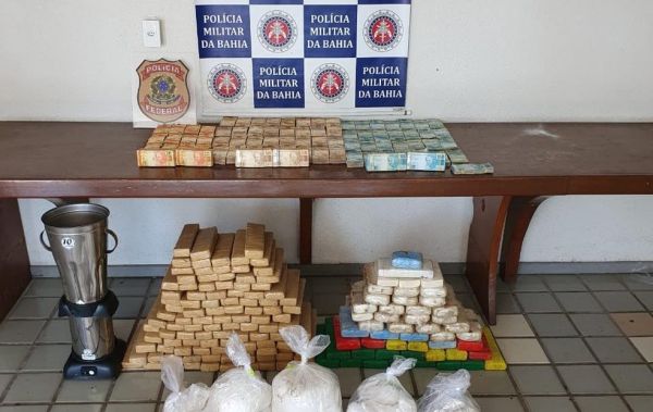 Polícia encontra R$ 740 mil em espécie e munição antiaérea enterrados no sul da Bahia