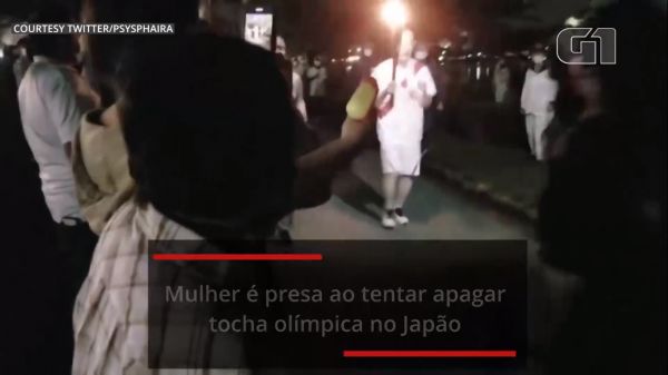 Mulher é presa após tentar apagar tocha olímpica com pistola d’água no Japão