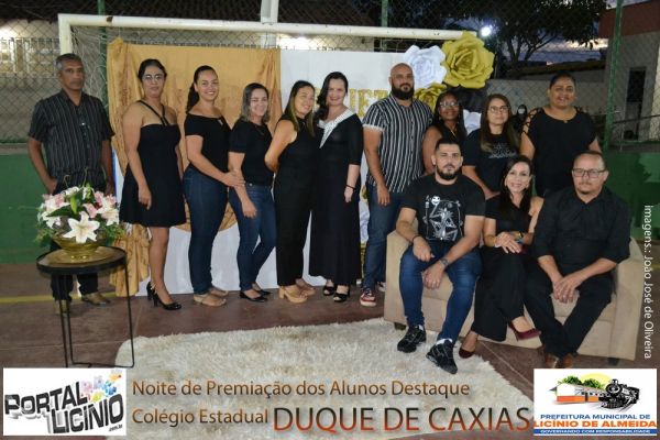 06/12/2022 - Noite de Premiação dos Alunos Destaque Do Colégio Estadual Duque de Caxias.