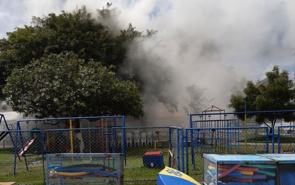 Incêndio atinge cabana de clube no sul da Bahia: FOTOS