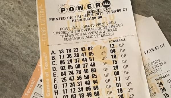 Loteria americana Powerball acumula e terá sorteio de US$ 1 bilhão