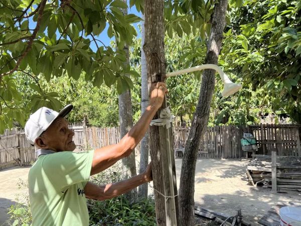 Seca em Roraima deixa município com instabilidade no fornecimento de água e moradores armazenam em b