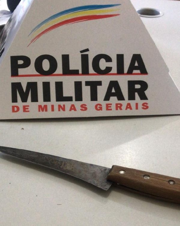 Espinosa MG.: Goleiro da Chapecoense fere ex-namorada com uma faca, rouba celulares e destrói salão