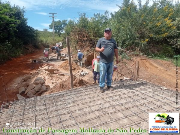 Licínio de Almeida: Prefeitura Constrói Passagem Molhada na Comunidade de São Pedro.