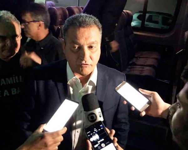 Governador Rui Costa diz que não vai a inauguração de aeroporto, com Bolsonaro, em Vitória da Conqui