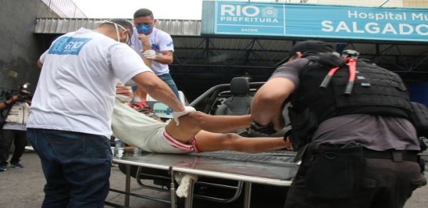 Moradores denunciam execuções em operação no Jacarezinho, a mais letal da história do RJ