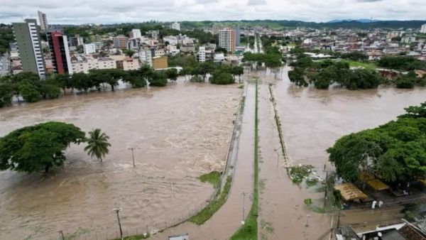 Virada do ano: previsão do tempo é de chuvas fortes em Minas Gerais, Rio de Janeiro e São Paulo