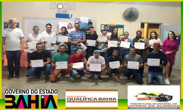 Licínio de Almeida: Entrega dos Certificados aos Alunos do Programa Qualifica Bahia.