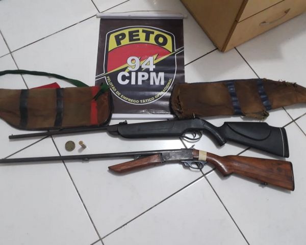 Após ameaçar a polícia, homem tem armas presas em Pancadão, distrito de Lagoa Real