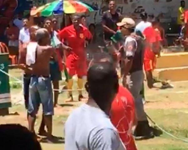 Vídeo: um morre e dois ficam feridos em confusão envolvendo PMs durante jogo de futebol em Lauro