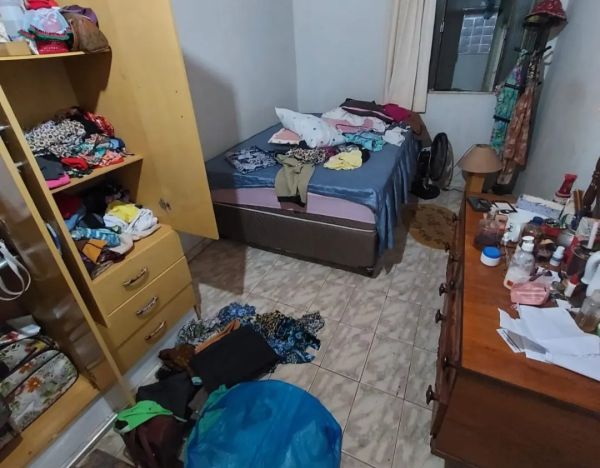 Caculé: casa é furtada no centro da cidade, criminosos levaram uma quantia de R$4.850,00