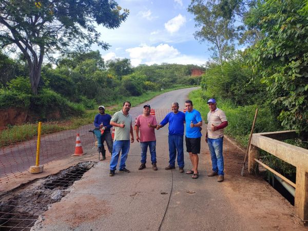 Licínio de Almeida : Reforma da Ponte Sobre o Rio do Salto do Distrito de Tauape em Andamento.