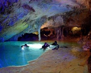 As misteriosas cavernas inundadas na península de Yucatán que podem revelar segredos da civilização
