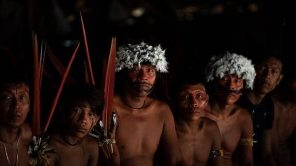 Covid-19 pode infectar até 40% de indígenas yanomami em aldeias vizinhas a garimpo, diz estudo