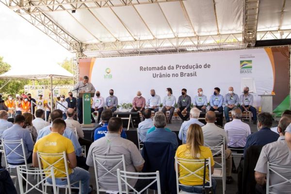 CAETITÈ .: INB volta a produzir urânio para geração de energia no Brasil