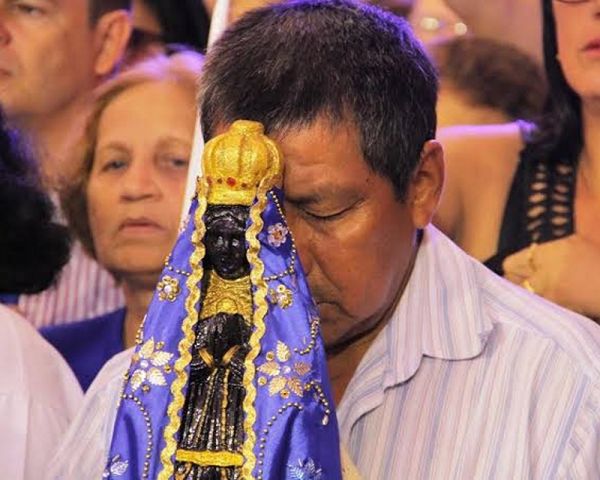 Devotos celebram Dia de Nossa Senhora Aparecida em Salvador e interior da Bahia