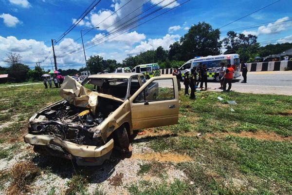 Menino de 11 anos atropela monges em peregrina&ccedil;&atilde;o e mata 8 na Tail&acirc;ndia