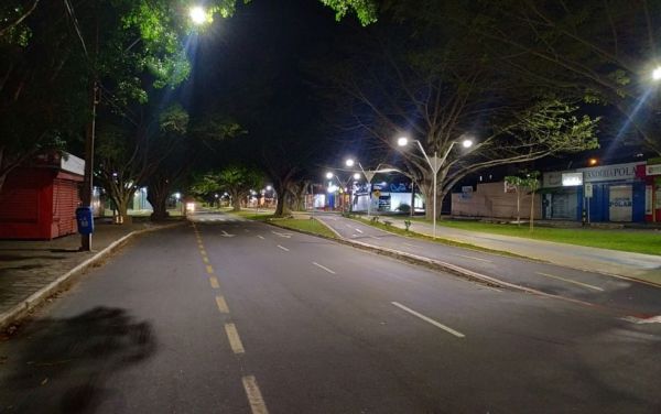 Restrição da circulação noturna de pessoas é ampliada na Bahia; veja o que pode e o que não pode fun