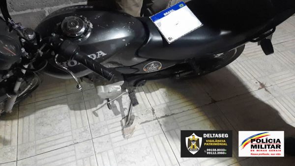 Licínio de Almeida.: Motocicleta Furtada Foi Recuperada na Cidade de Taiobeiras MG.