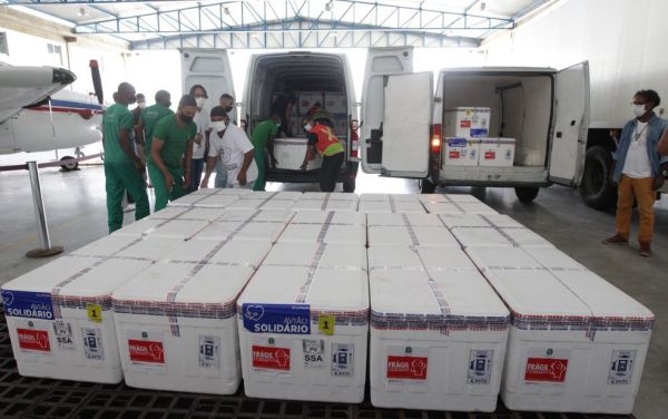 Lotes com 347 mil novas doses da Coronavac chegam à Bahia nesta sexta-feira