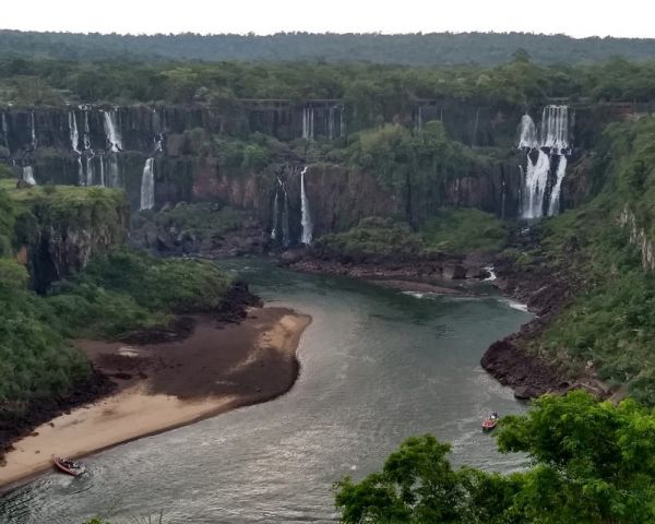 Cataratas do Iguaçu registram a menor vazão de água do ano, diz Copel