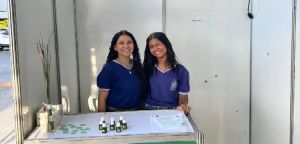 Estudantes de Candiba criam óleo natural contra ansiedade