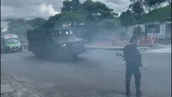 Tiroteios durante operações policiais deixam ao menos 10 mortos nesta sexta no RJ