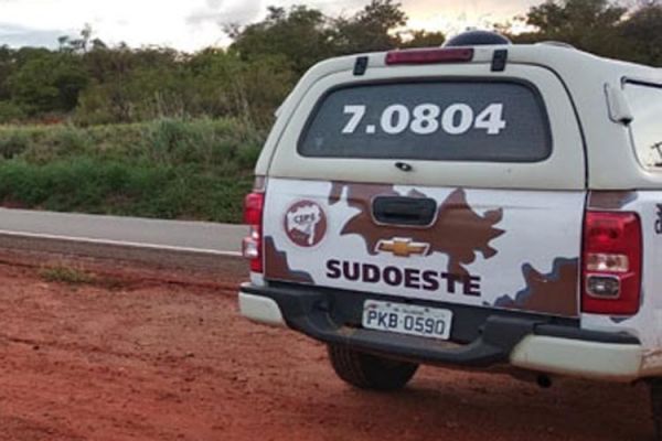 Carro de policial da Cipe Sudoeste é roubado em rodovia de Brumado