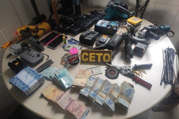 Guanambi: Polícia Militar recupera dinheiro furtado em correspondente bancário