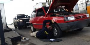 Polícia Rodoviária Federal recupera, na Bahia, carro roubado há mais de 25 anos