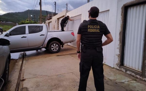 Polícia Federal deflagra operação contra desvios de recursos públicos da Educação no oeste da Bahia
