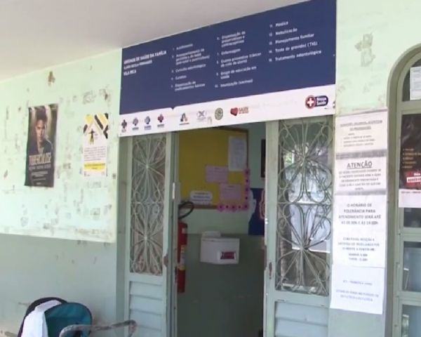 Cidade no oeste da Bahia tem oito postos de saúde fechados após saída de médicos cubanos